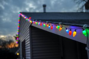 Read more about the article Safety Tips for Holiday Roof Decorations